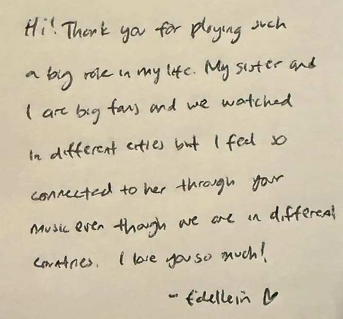 A note my sister left for Lorde at her Montreal show
